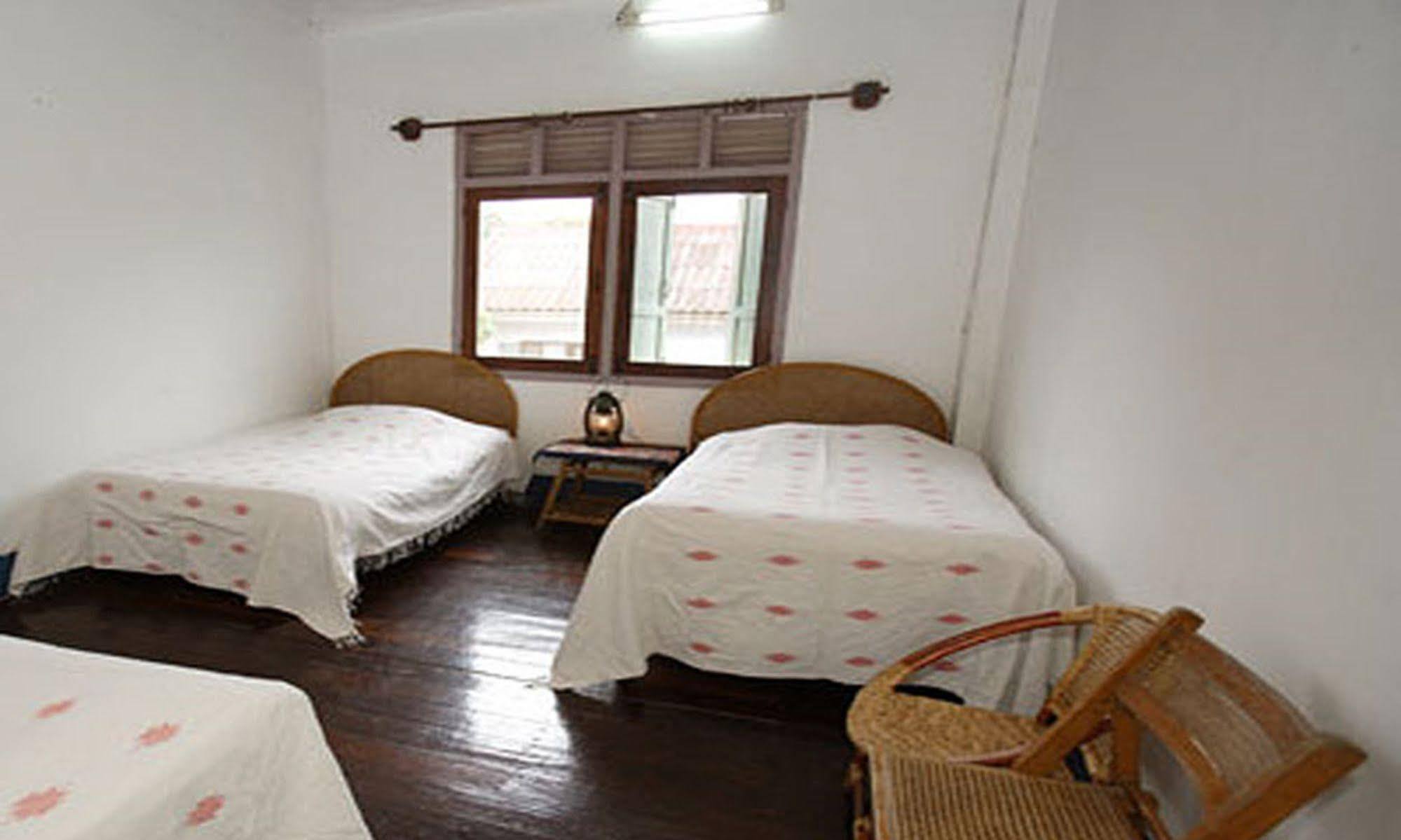 Vanvisa Guesthouse Луанг Прабанг Екстериор снимка